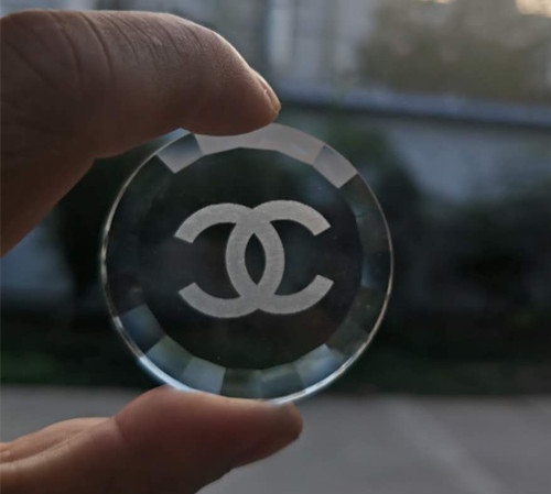 玻璃香水瓶紫外激光打標(biāo)機效果展示